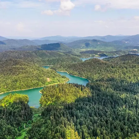 Feriehus Awesome In Lokve Mrzla Vodica